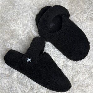 Crocs Black Fuzzy Slippers 4Y